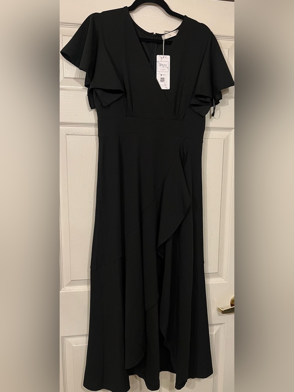 Black Flutter-Sleeve Wrap Midi Dress - Women - Picture 3 of 5
